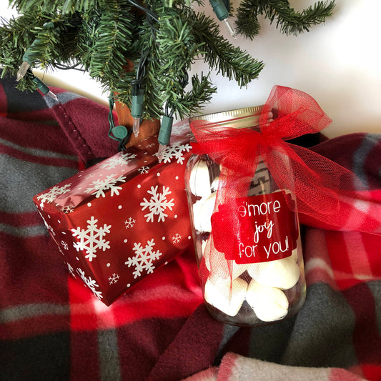 DIY Holiday Gift Tutorial: How to Layer Adhesive Vinyl on a Glass Jar