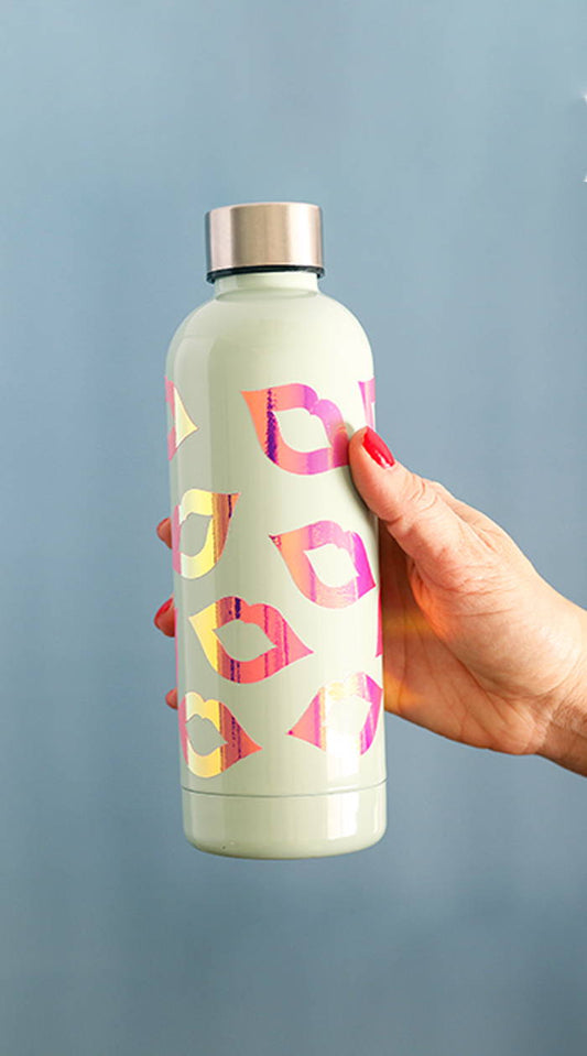 DIY Lip Decal Water Bottle Using Holographic Adhesive Vinyl
