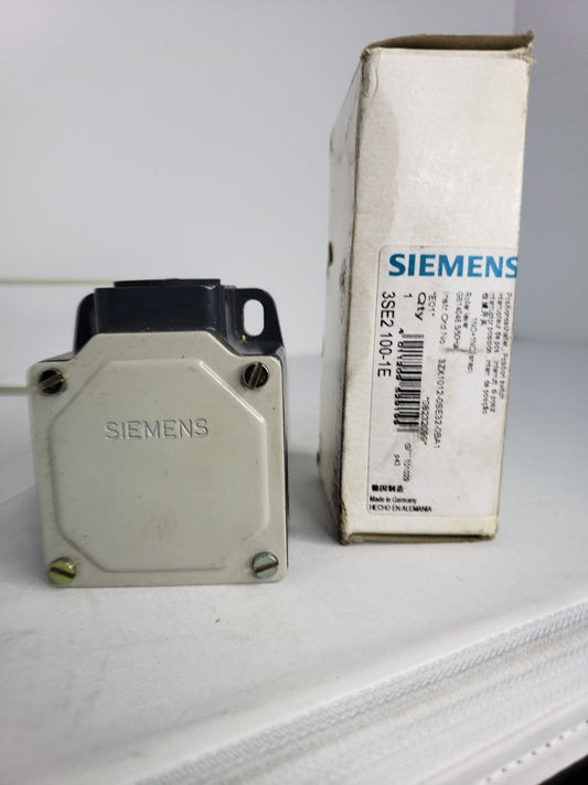 Siemens Position Switch - W/ Box 3SE3100-1D 3SE3 100-1D 1 PCS New Condition