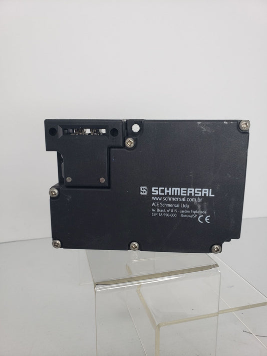 1PCS New FOR Schmersal AZM 161SK-12/12rk-024 Safety Interlock Switch